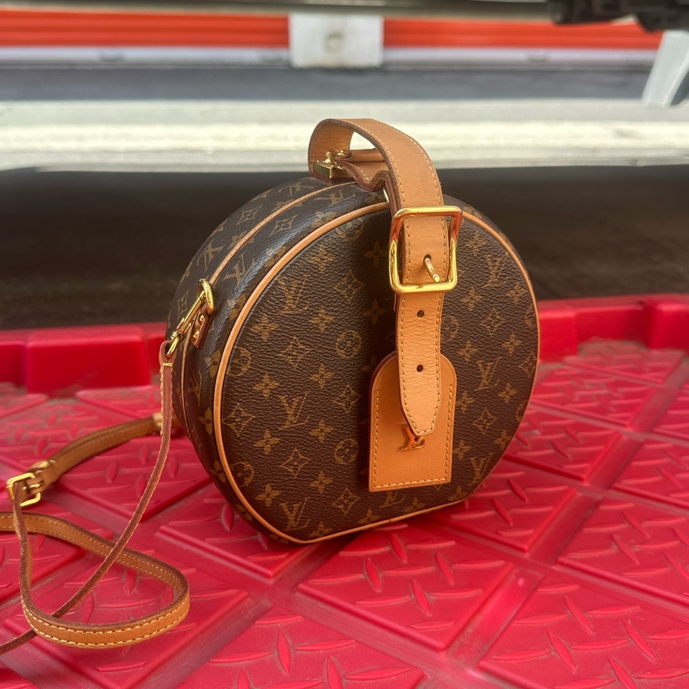 Louis Vuitton Petite Boite Chapeau Monogram Handbag - Picture 2 of 8